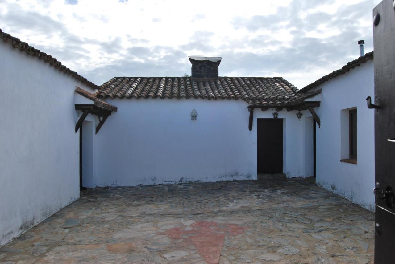 Casa Rural Ecologica Huerta Del Pirata Fuente de Cantos Exterior photo